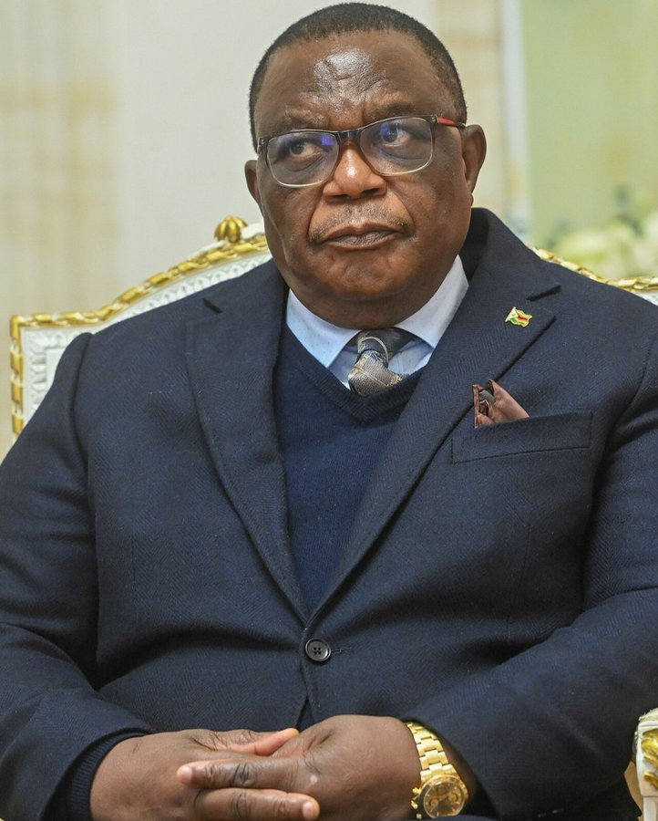 VICE-PRESIDENT CHIWENGA CAUGHT IN BOND NOTE LIE AT ZIMBABWE TRADE FAIR